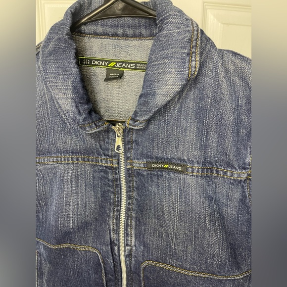 Dkny jeans jacket ❤️ - Picture 2 of 11
